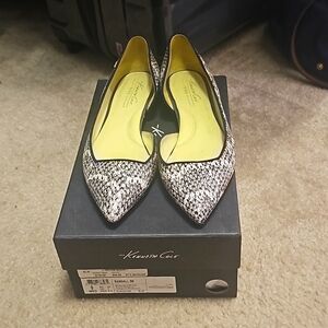 Kenneth Cole Randal SN Black & Whit Flats